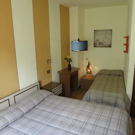 Tre Colombe Otel *